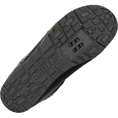 The bottom of the 45NRTH Wolvhammer Winter Cycling Boot